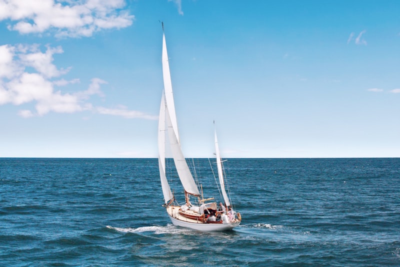 Veneen pohjan laserkäsittely: antifouling ja merenkulun ekologia